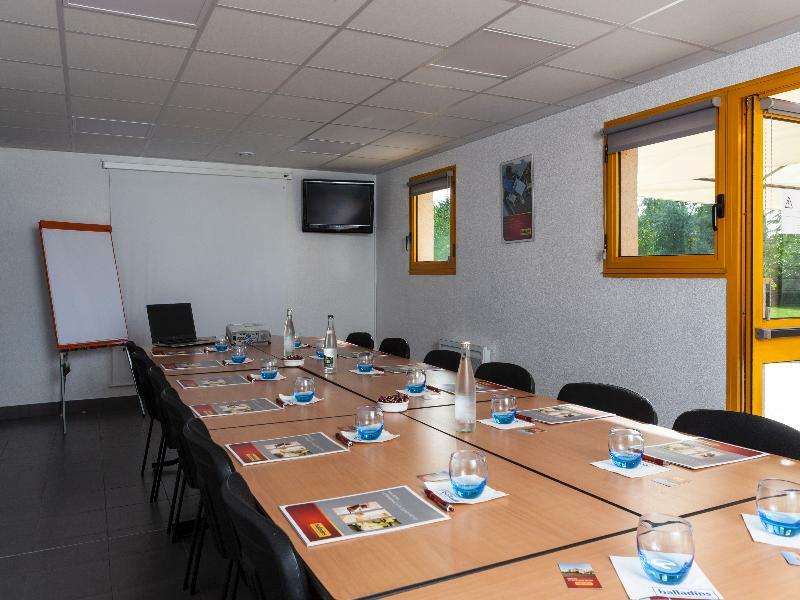 B&B HOTEL Angers Parc Expos Verrieres-en-Anjou Eksteriør billede